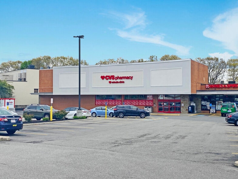 978-980 Boylston St, Newton, MA for lease - Building Photo - Image 2 of 3