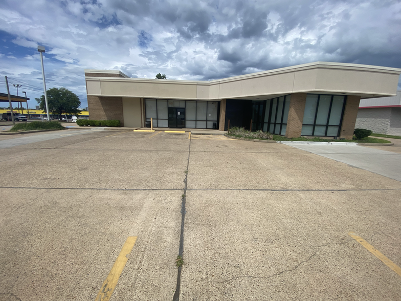 1927 N Market St, Shreveport, LA à louer - Photo du bâtiment - Image 1 de 15