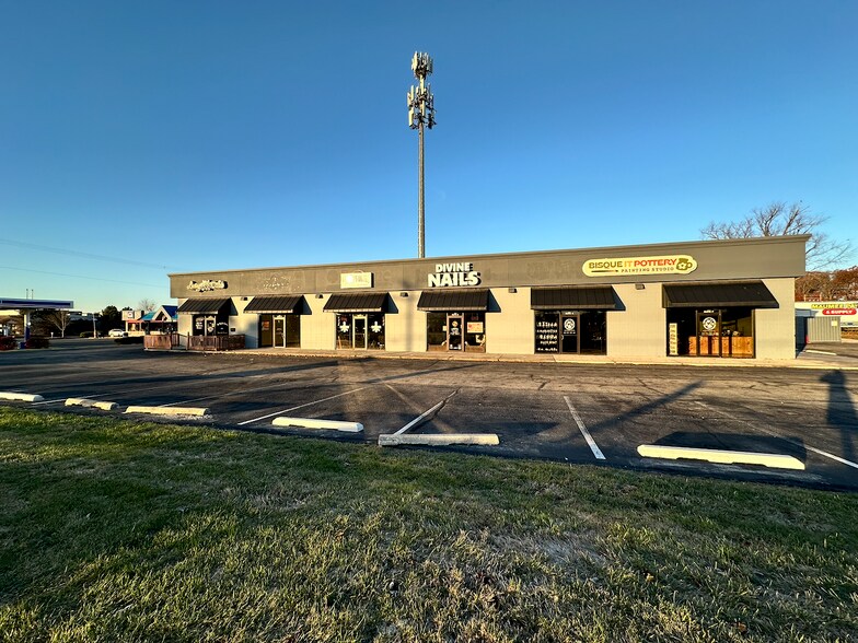 7605 Coldwater Rd, Fort Wayne, IN à louer - Photo du bâtiment - Image 3 de 14