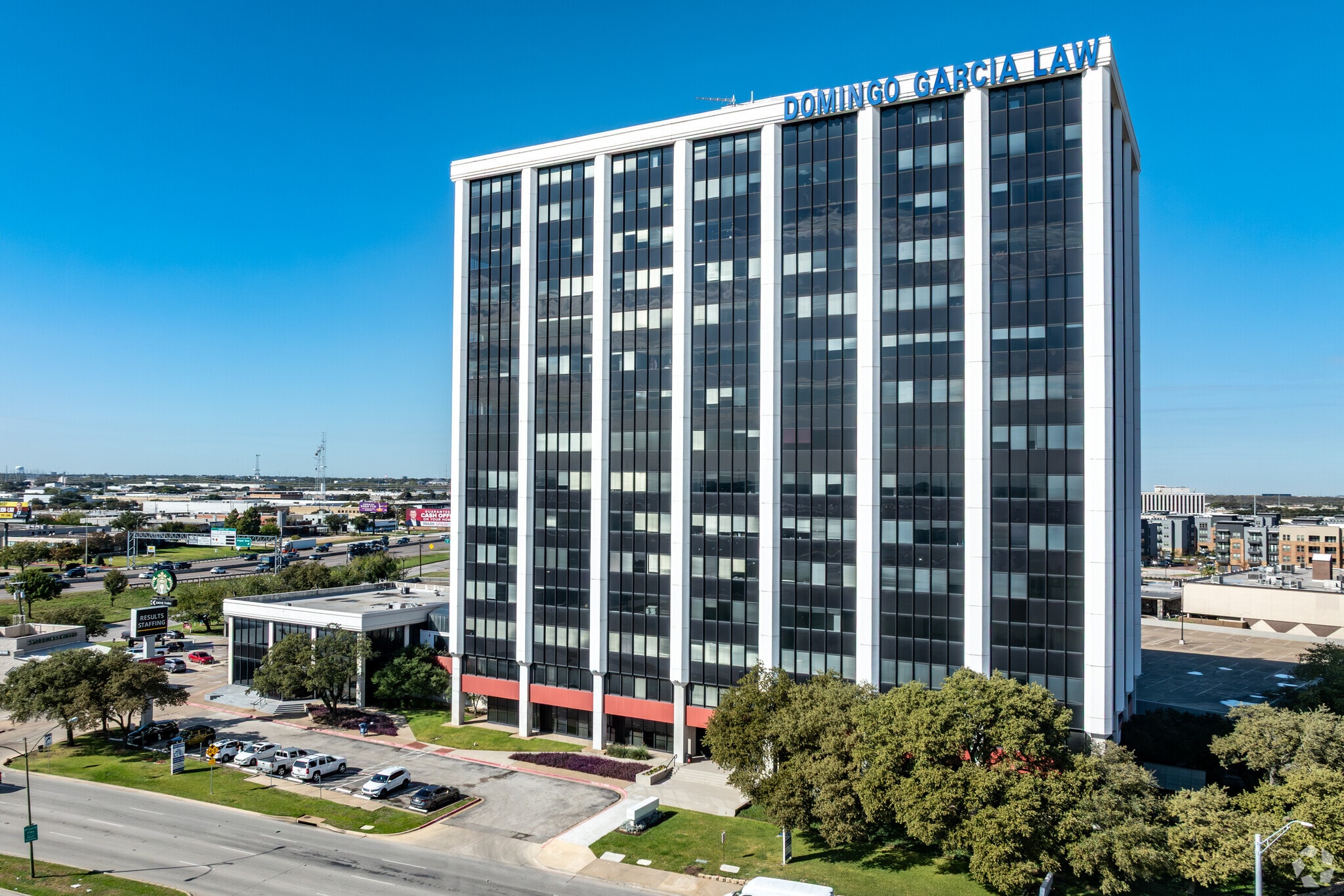 1111 W Mockingbird Ln, Dallas, TX for lease Building Photo- Image 1 of 7