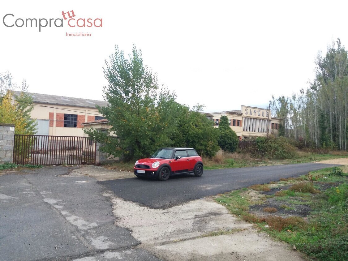 Land in Segovia, Segovia for sale Primary Photo- Image 1 of 13