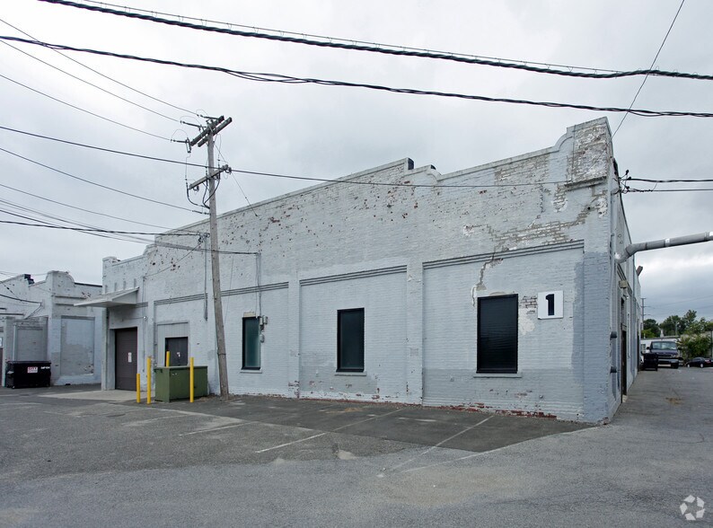 425 Fairfield Ave, Stamford, CT à louer - Photo du bâtiment - Image 3 de 14