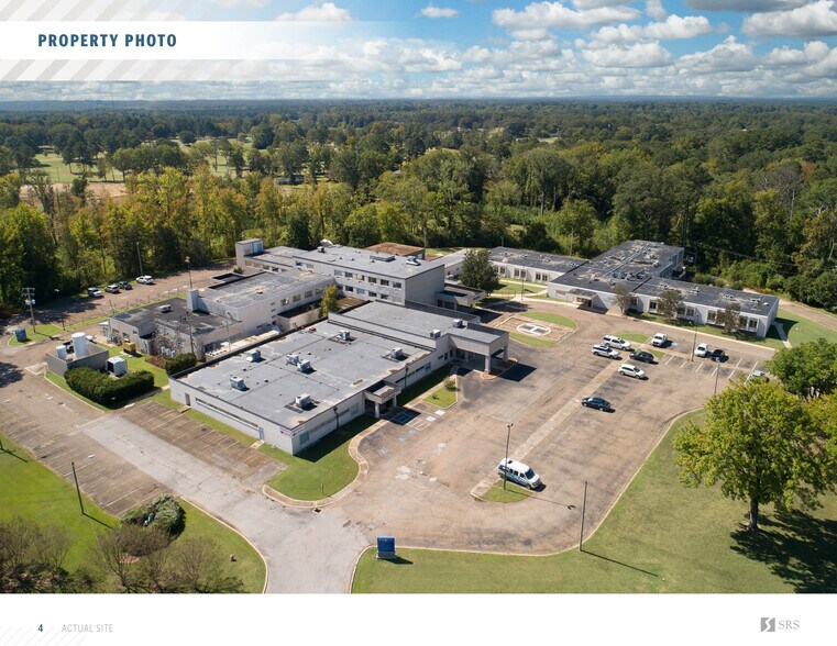 1000-1004 E Madison St, Houston, MS à vendre - Photo du bâtiment - Image 3 de 8