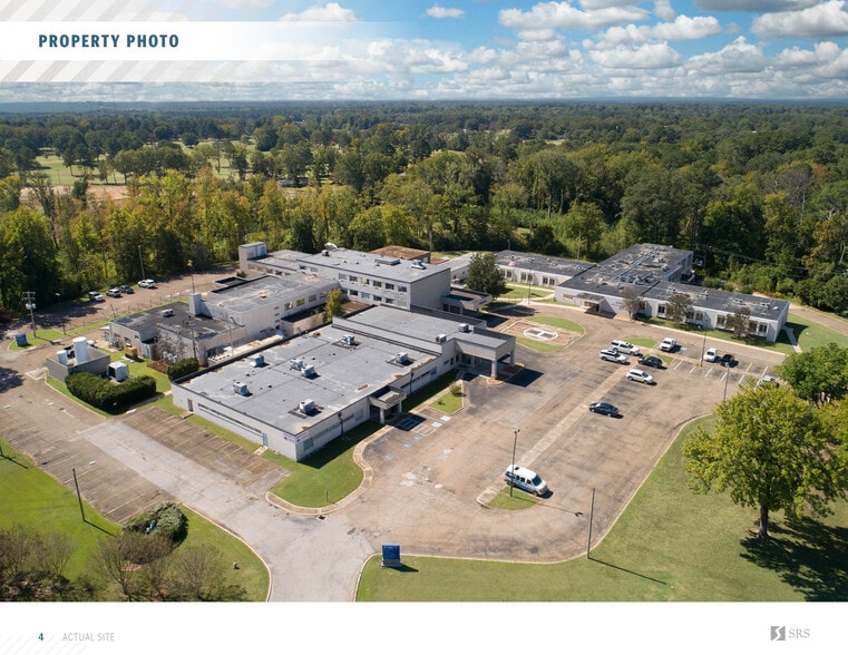 1000-1004 E Madison St, Houston, MS à vendre - Photo du bâtiment - Image 3 de 8