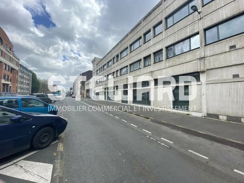 Retail in Lille for lease - Building Photo - Image 2 of 12