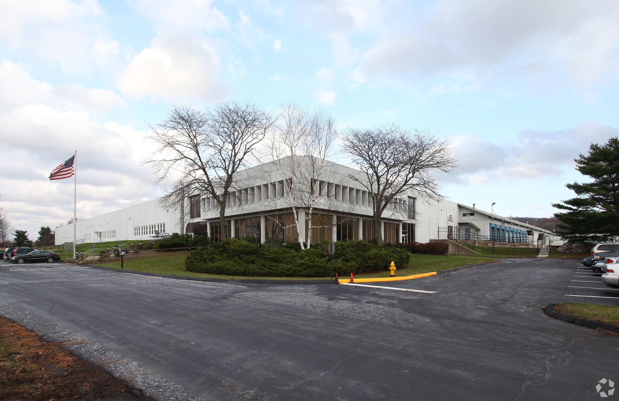 550 Research Pky, Meriden, CT for lease Primary Photo- Image 1 of 6