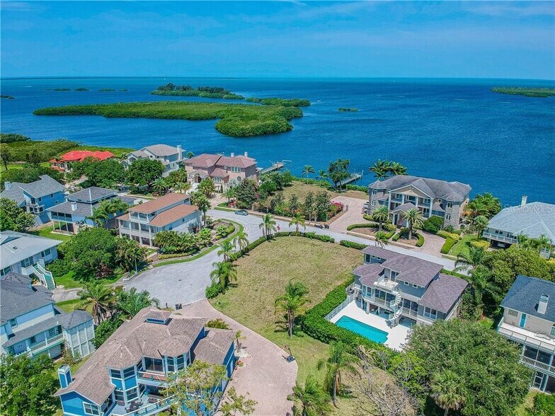 Ketch Cor, Tarpon Springs, FL à vendre - Photo du bâtiment - Image 1 de 7