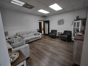 1800 Teague Dr, Sherman, TX for lease Interior Photo- Image 2 of 11