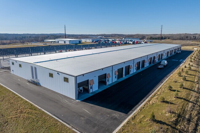 Plus de détails pour 24947 Larson Ln, Lakeville, MN - Industriel à vendre