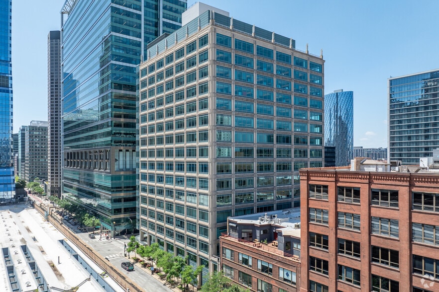550 W Washington Blvd, Chicago, IL for lease - Primary Photo - Image 1 of 25