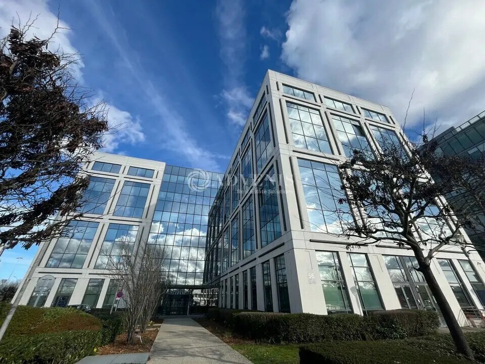 Office in Rungis for lease Building Photo- Image 1 of 6