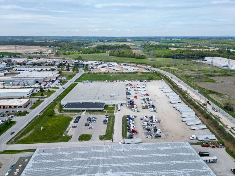 8069 Lawson Rd, Milton, ON for sale - Building Photo - Image 2 of 19