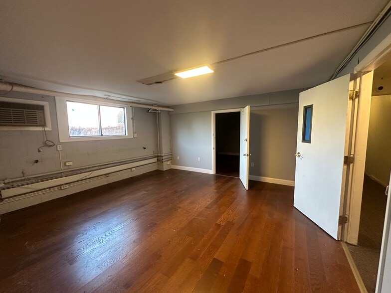 220 Church St, Poughkeepsie, NY for lease - Building Photo - Image 3 of 12