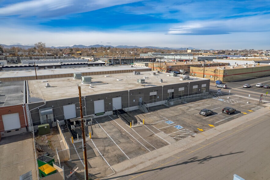 2498 W 2nd Ave, Denver, CO à louer - Photo du bâtiment - Image 2 de 12