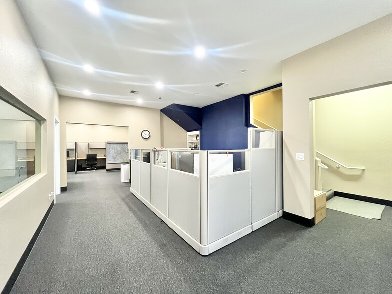 4750-4794 Duckhorn Dr, Sacramento, CA for sale - Building Photo - Image 3 of 28