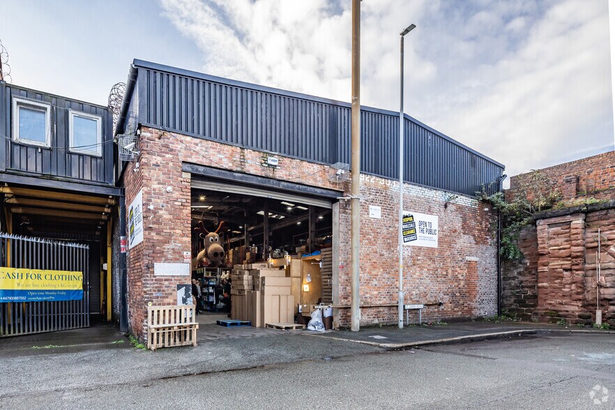 2-10 St Johns Rd, Bootle à louer - Photo du bâtiment - Image 3 de 4