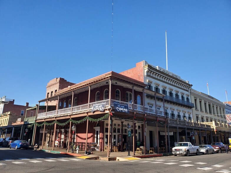 1008 2nd St, Sacramento, CA à vendre - Photo du bâtiment - Image 2 de 10
