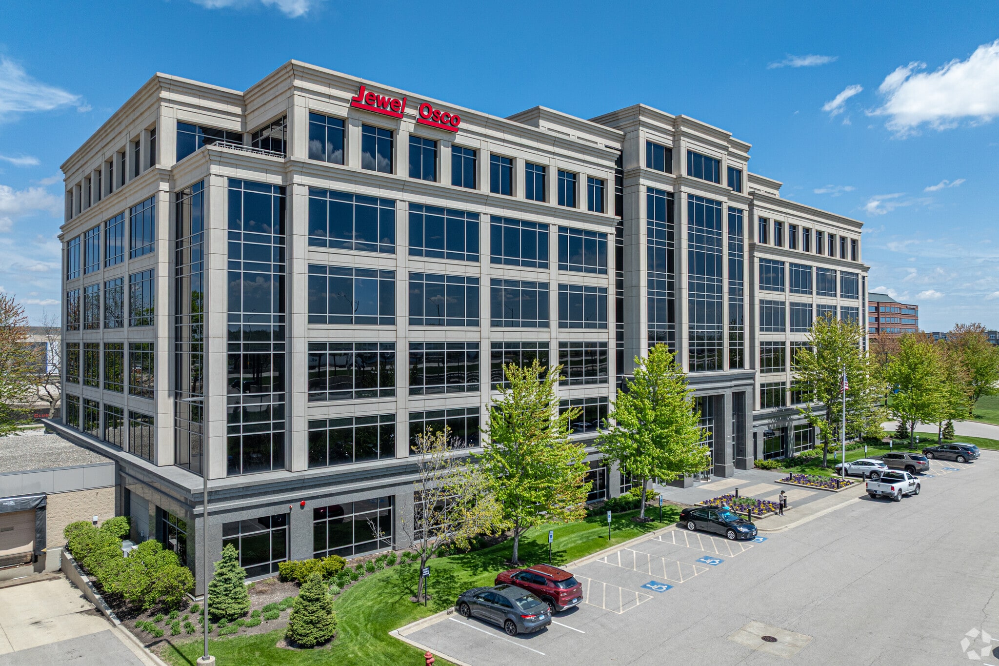 150 E Pierce Rd, Itasca, IL for lease Primary Photo- Image 1 of 6