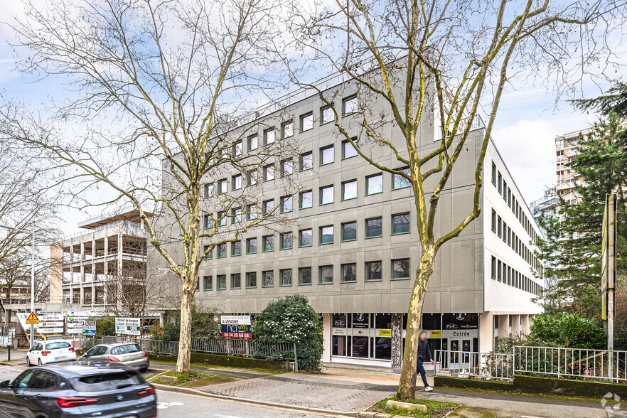 50 Avenue François Arago, Nanterre for lease - Building Photo - Image 2 of 2