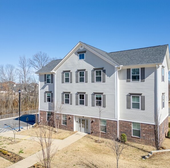 9001 Ra Young Jr Dr, Fort Smith, AR for sale - Primary Photo - Image 1 of 8