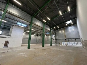 20 Avenue Marcellin Berthelot, Villeneuve-la-Garenne for lease Interior Photo- Image 1 of 9