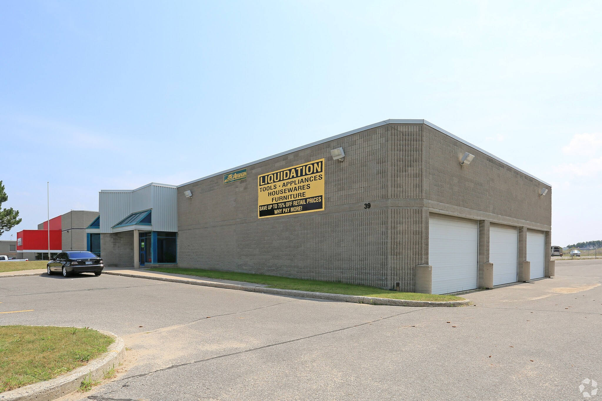 39 Churchill Dr, Barrie, ON for sale Primary Photo- Image 1 of 1