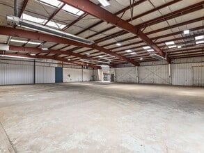 3 Mulvaney St, Asheville, NC for lease Interior Photo- Image 2 of 6