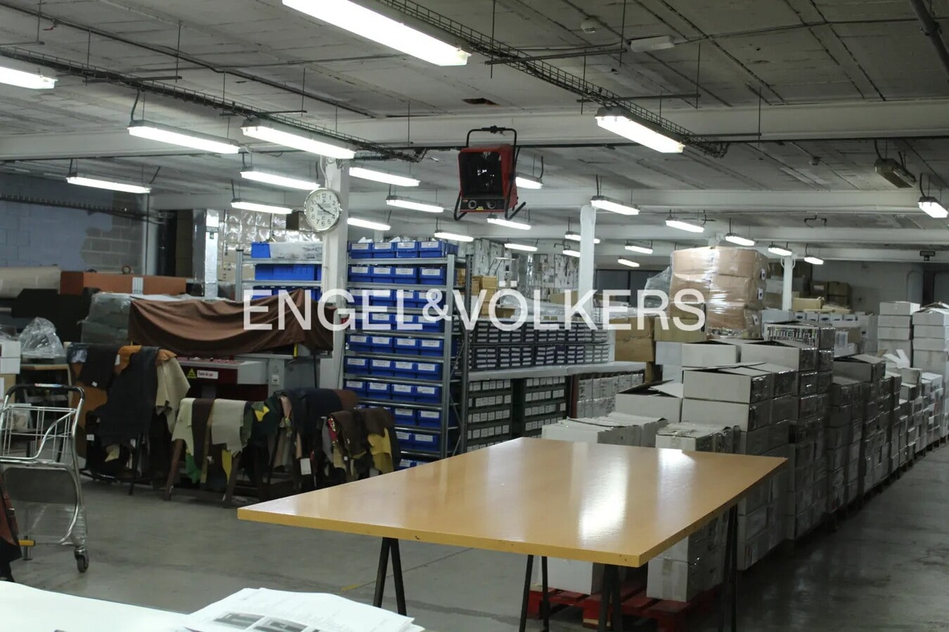 Montcada i Reixac, BAR 08110 - Unité 25 - - Photo intérieure - Image 1 of 5