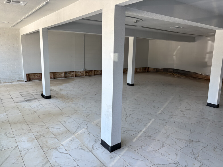 2826 E Rosedale St, Fort Worth, TX for lease - Building Photo - Image 3 of 25