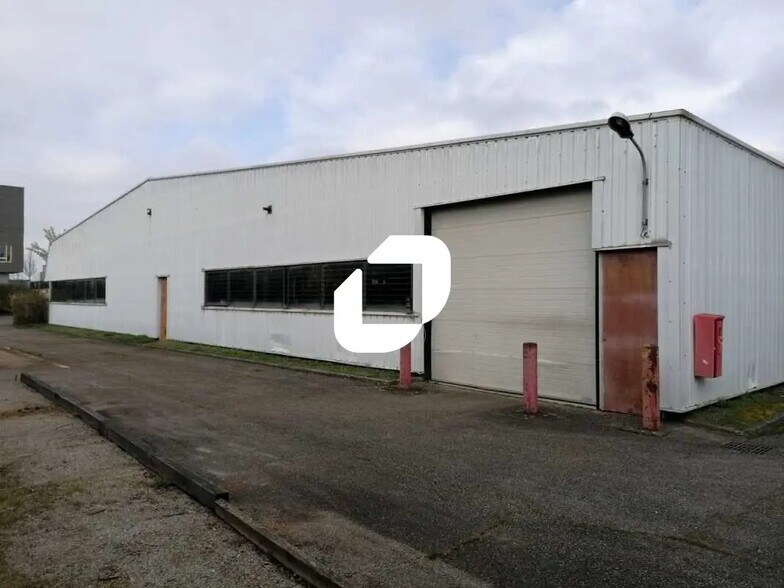 54 Avenue De L'Industrie, Rillieux-la-Pape à louer - Photo du bâtiment - Image 2 de 20