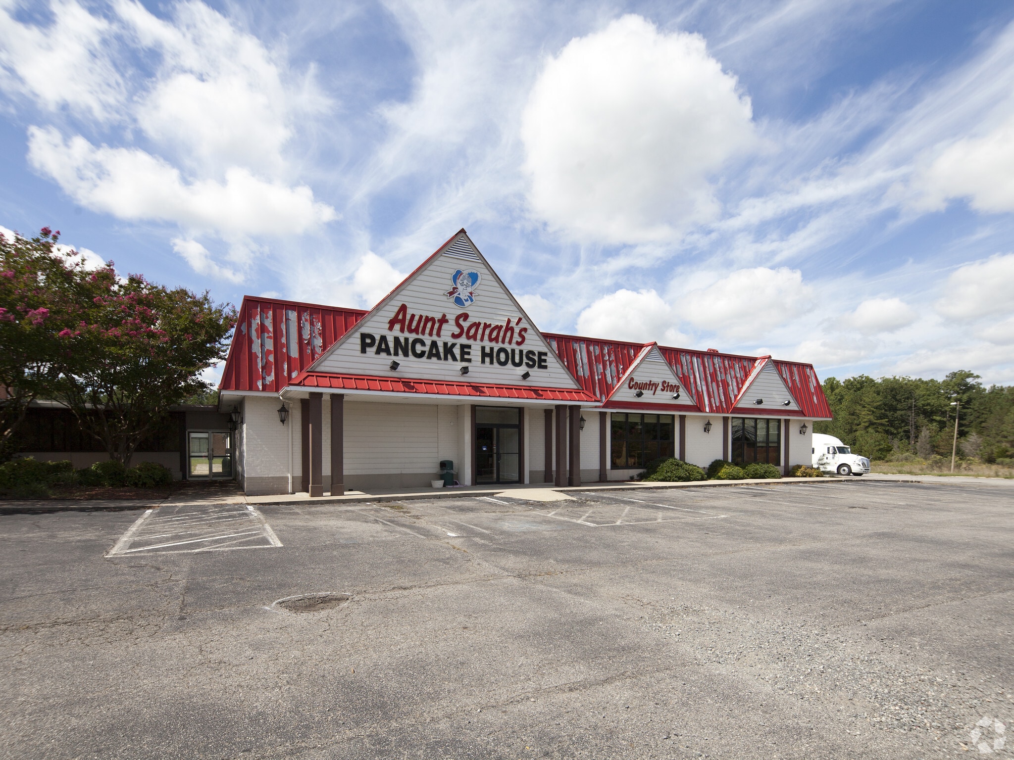 23496 Welcome Way Dr, Ruther Glen, VA for sale Primary Photo- Image 1 of 5