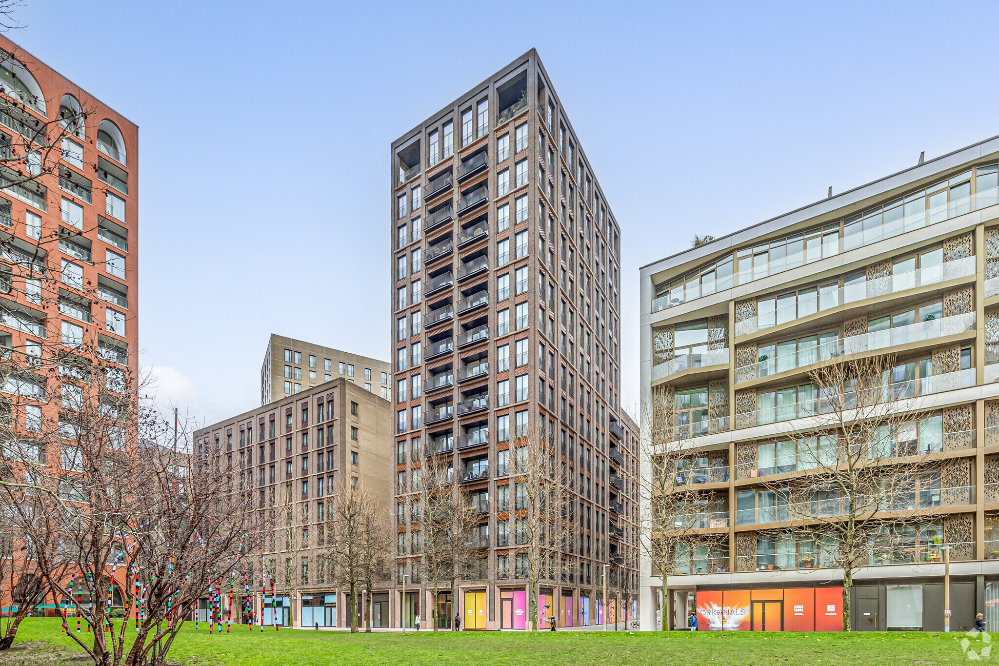 1 Tapper Walk, London for lease Primary Photo- Image 1 of 3