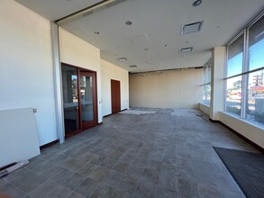 2180 Lincoln Ave, Altadena, CA for lease Interior Photo- Image 2 of 5