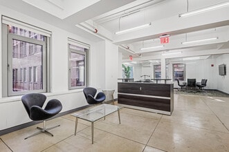 295 Madison Ave, New York, NY à vendre Photo intérieure- Image 1 de 10