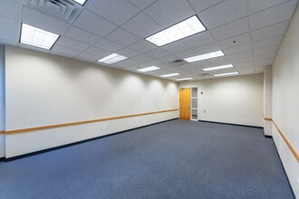 17 N State St, Chicago, IL for lease Interior Photo- Image 2 of 3