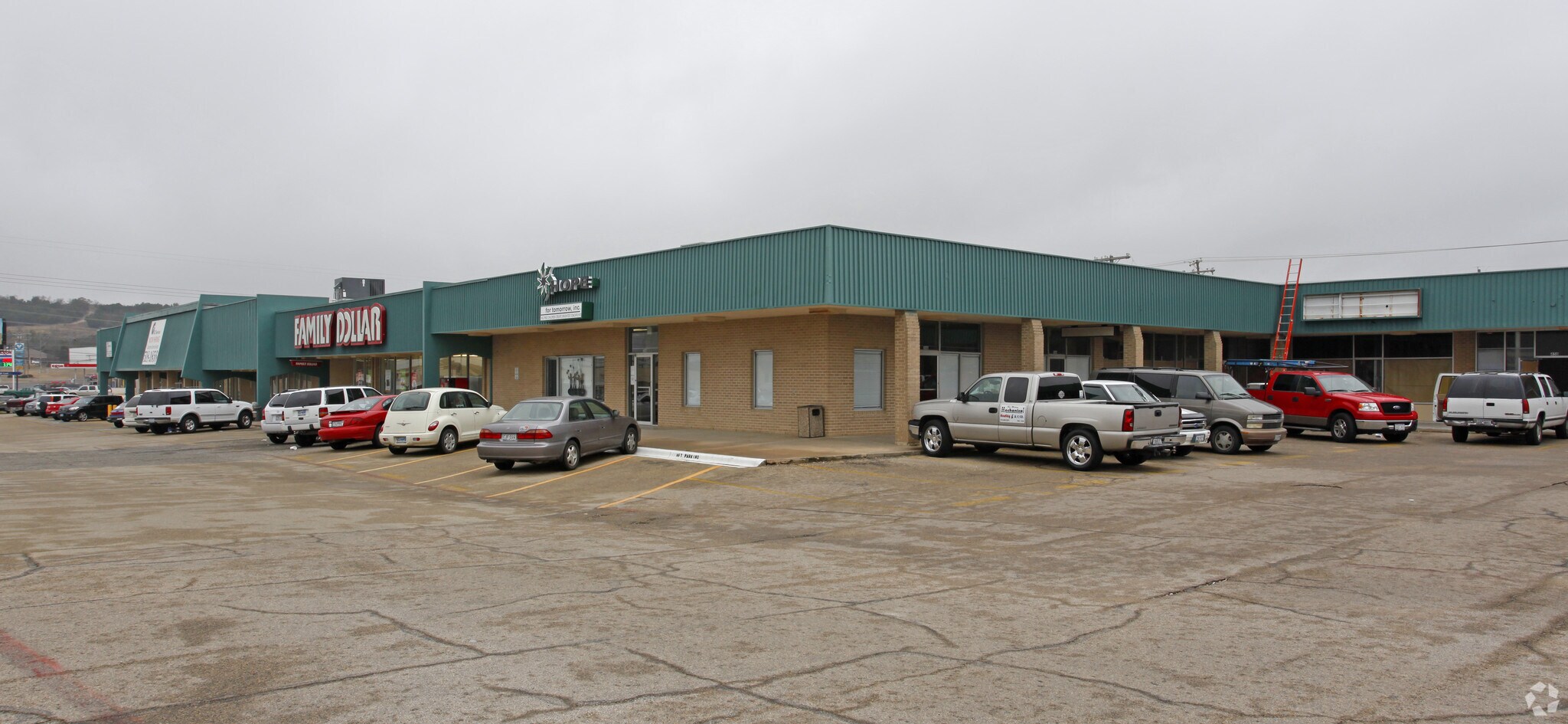 200 W Highway 190, Copperas Cove, TX for lease Primary Photo- Image 1 of 19