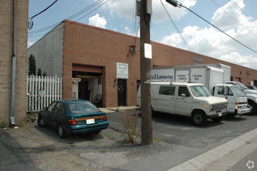 4910-5052 Buchanan St, Hyattsville, MD à louer - Photo du bâtiment - Image 2 de 7