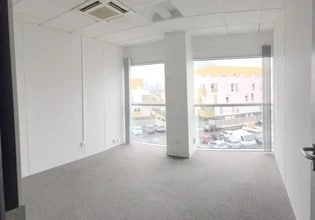 Rue Emile Zola, Bezons for lease Interior Photo- Image 2 of 2