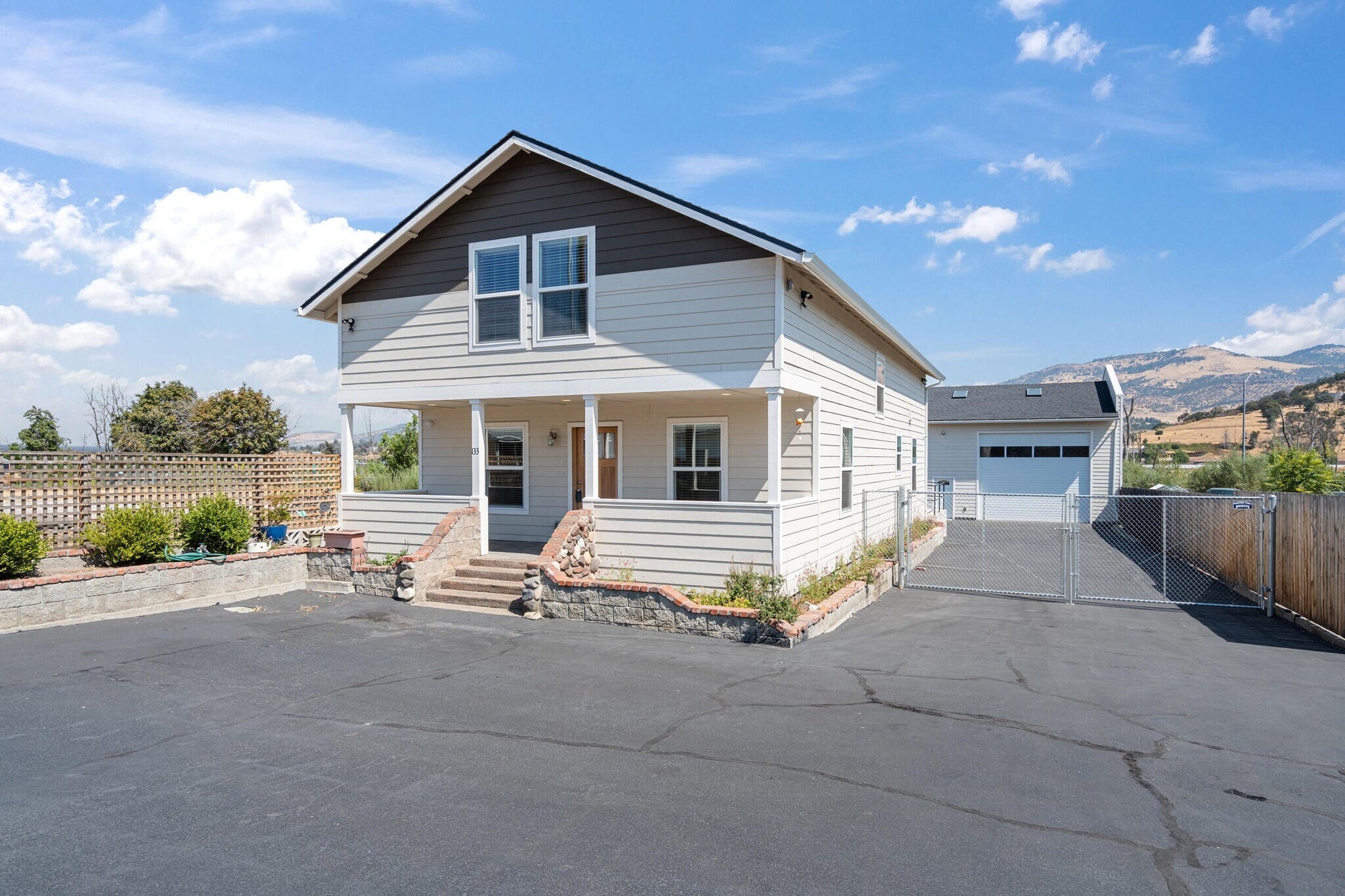 133 Main St, Phoenix, OR à vendre Photo du bâtiment- Image 1 de 19