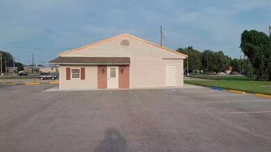 2013 State St, Washington, IN for lease - Commercial Listing Video 