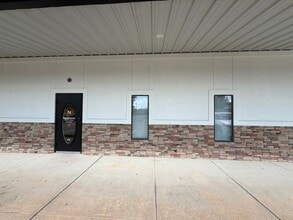 17920 Huffmeister Rd, Cypress, TX for lease Interior Photo- Image 1 of 49