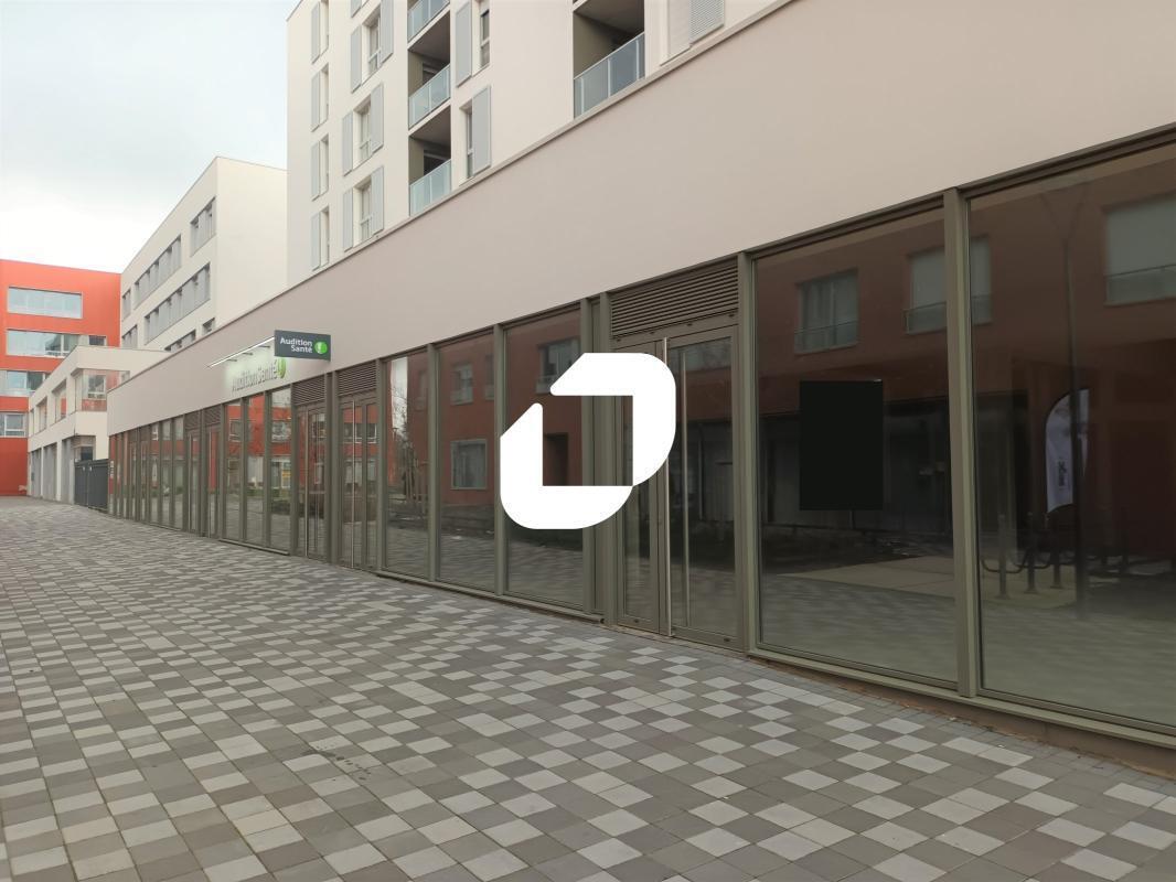 Retail in Lille for sale Building Photo- Image 1 of 7