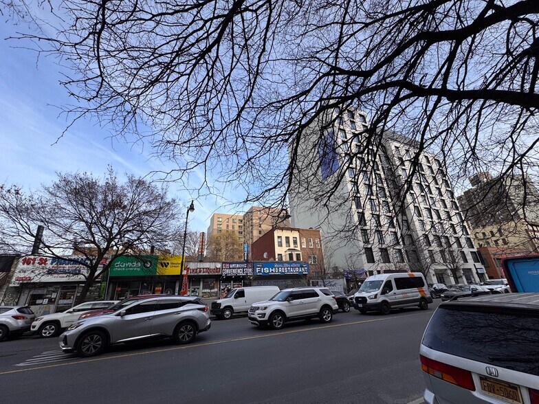 279 E 161st St, Bronx, NY à louer - Photo du bâtiment - Image 3 de 3