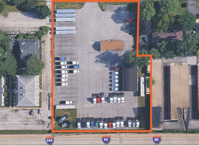 2109 Bernice Rd, Lansing, IL à vendre Photo du bâtiment- Image 1 de 1