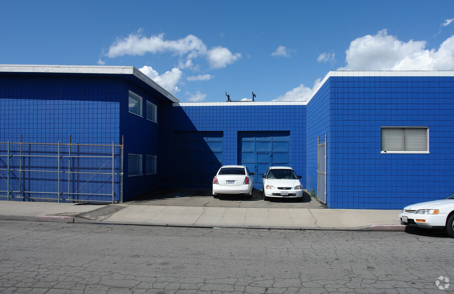 745 W 17th St, Long Beach, CA for lease - Building Photo - Image 3 of 6