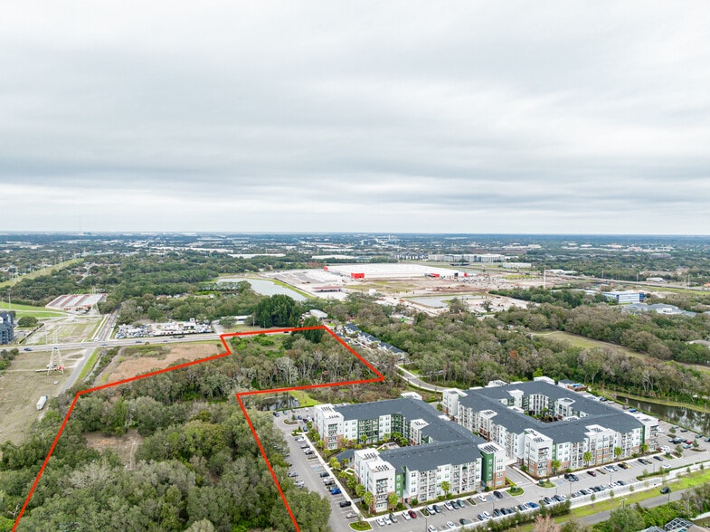 8711 Causeway Blvd, Tampa, FL for sale - Building Photo - Image 2 of 5