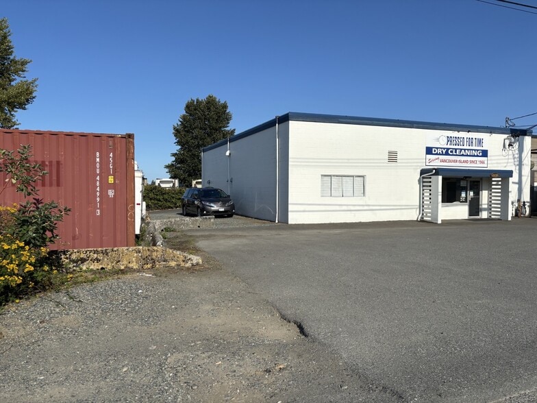 2236 Mcgarrigle Rd, Nanaimo, BC for sale - Building Photo - Image 2 of 5