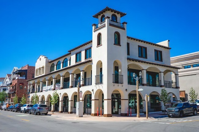 Plus de détails pour 28588 Old Town Front St, Temecula, CA - Commerce de détail à louer