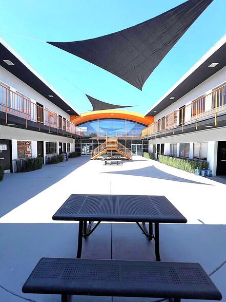 6308 Woodman Ave, Van Nuys, CA for lease - Building Photo - Image 3 of 13