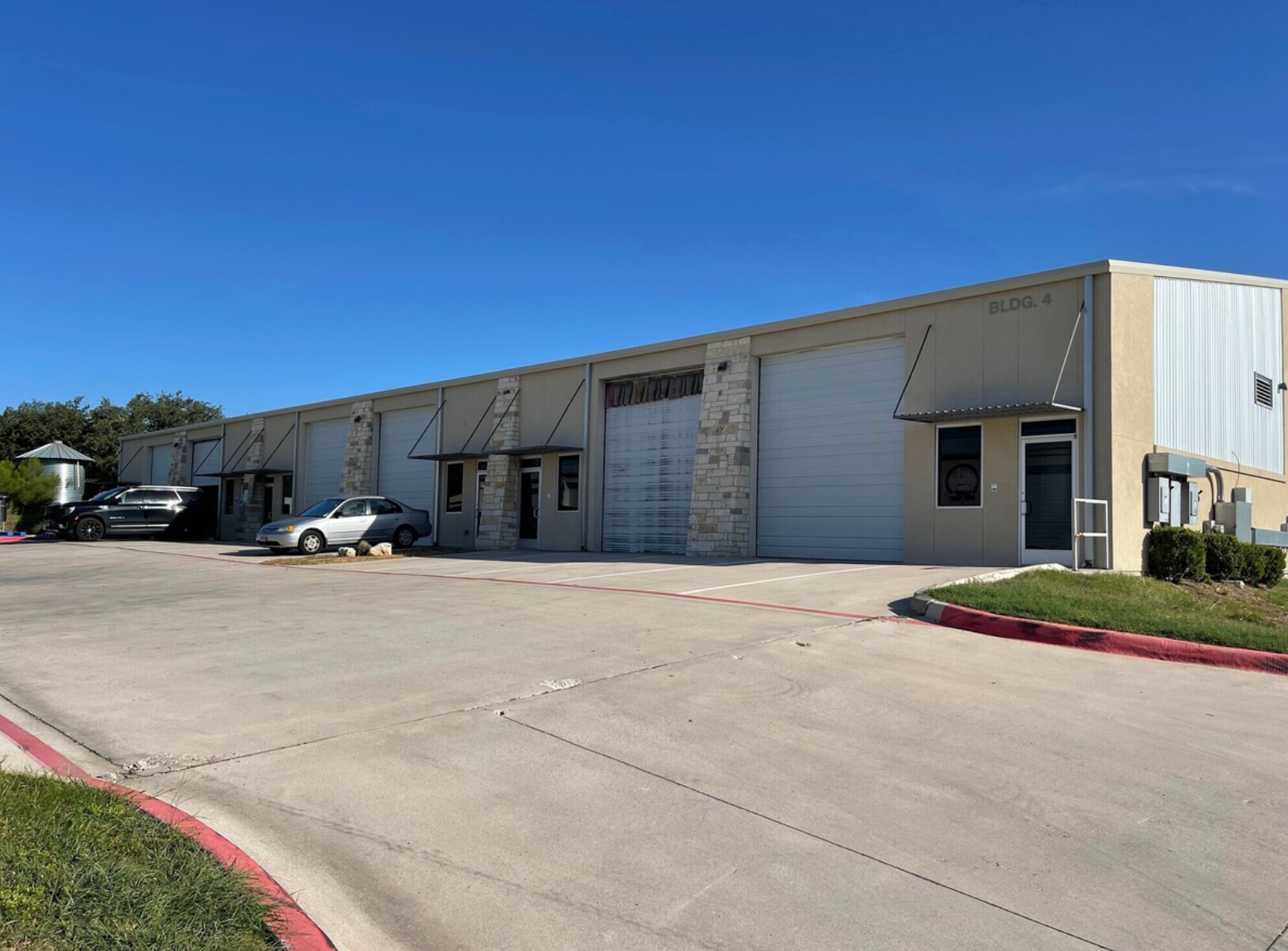 5200 Electric Ave, Spicewood, TX à louer Photo du bâtiment- Image 1 de 7